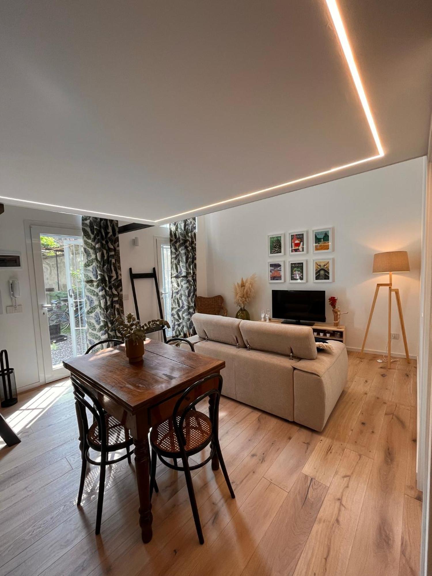 Classy & Chic 2 Storey Loft Appartement *