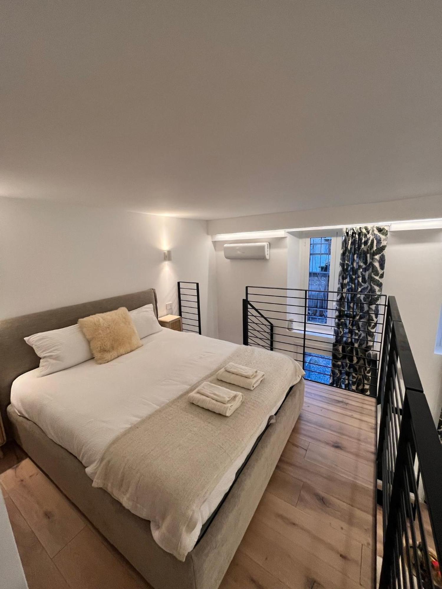Appartement Classy & Chic 2 Storey Loft Milan