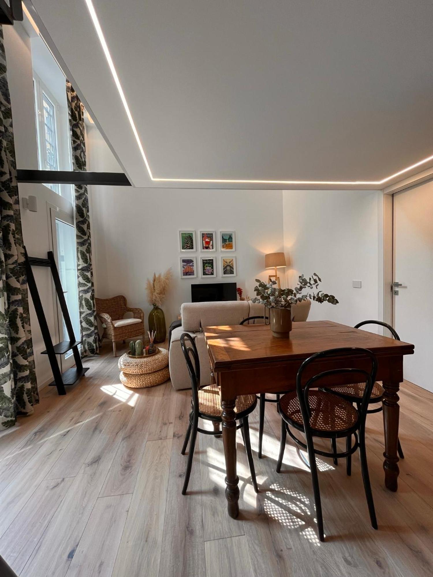 Classy & Chic 2 Storey Loft Appartement